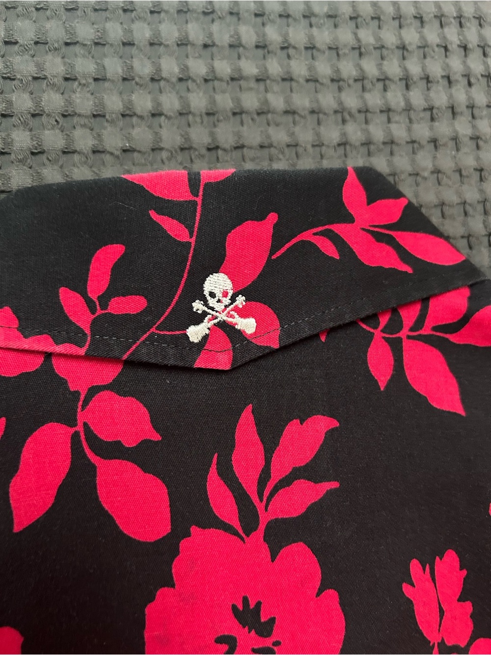 Rock Roll N Soul Black & Red Floral Polka Dot Men's Shirt Large - Picture 4 of 8